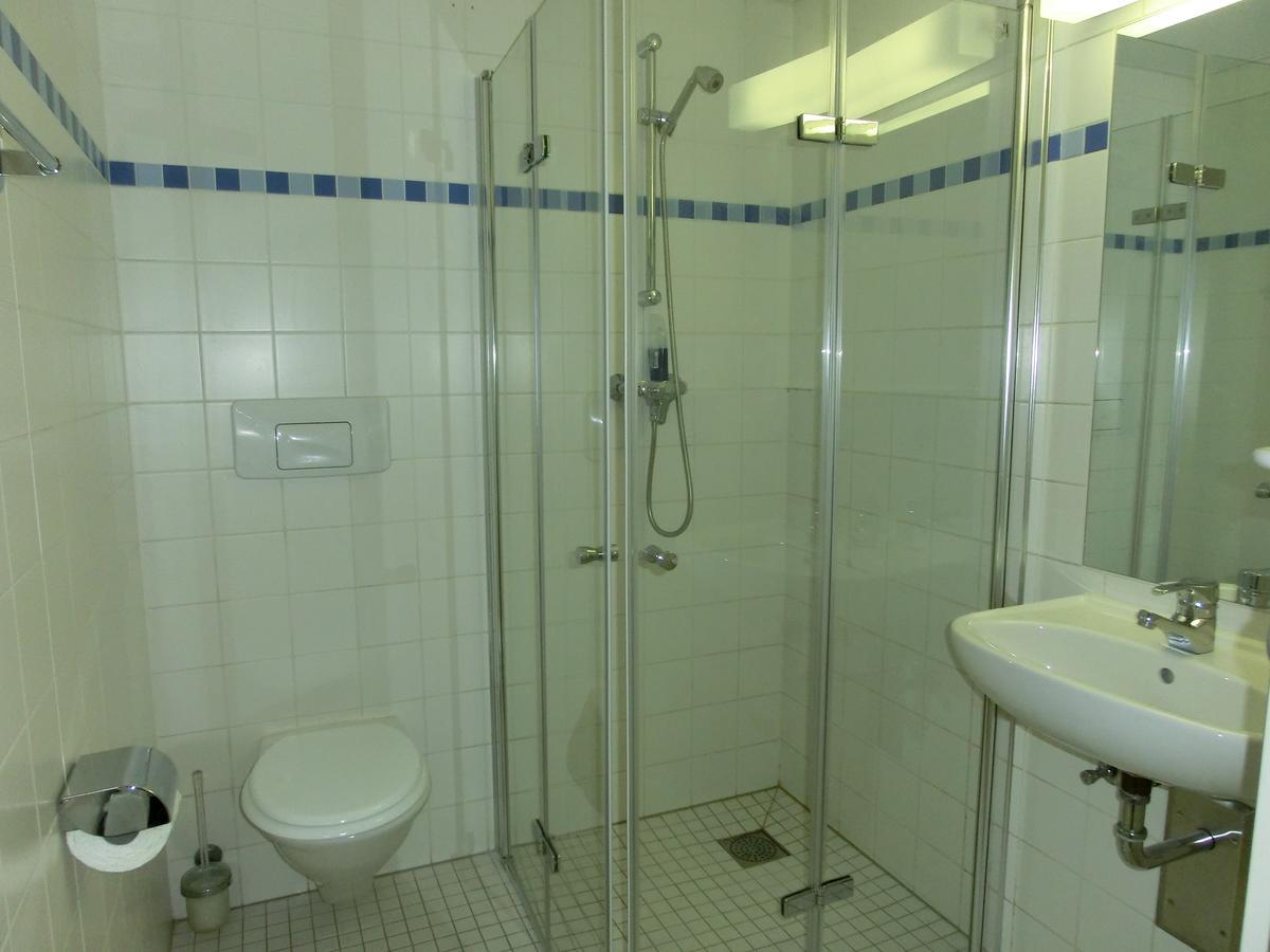 Domane Neu Gaarz Hostel Esterno foto